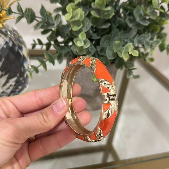 Cache Orange Bangle - Picture 7 of 8
